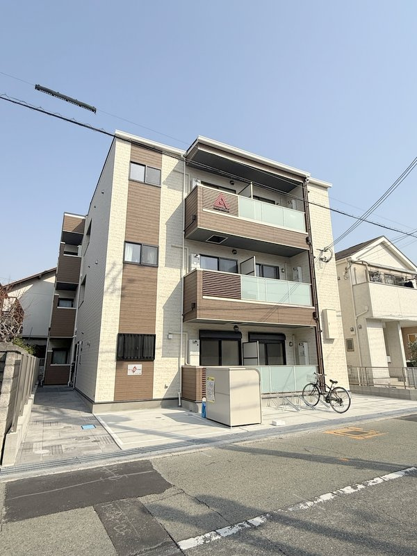 センチュリー江坂　仲介手数料無料の外観