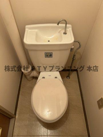 仲介手数料０円！コーポひら野のトイレ