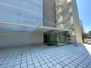 ルネラディウス芦屋川のエントランス