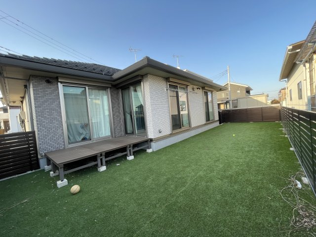 築浅！那須塩原市埼玉　パナソニックホームズ中古平屋建ての庭|お庭でゆったりと過ごせます