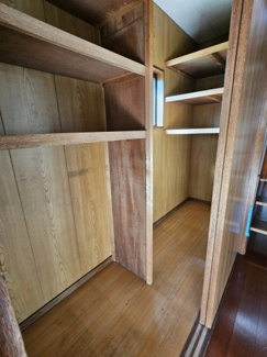 【収納】 | 池州町の小振りな借家 | 階段横の収納です