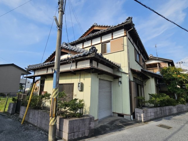 池州町の小振りな借家