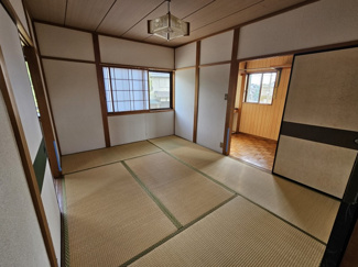 【和室】 | 池州町の小振りな借家 | 2階の南側の和室です