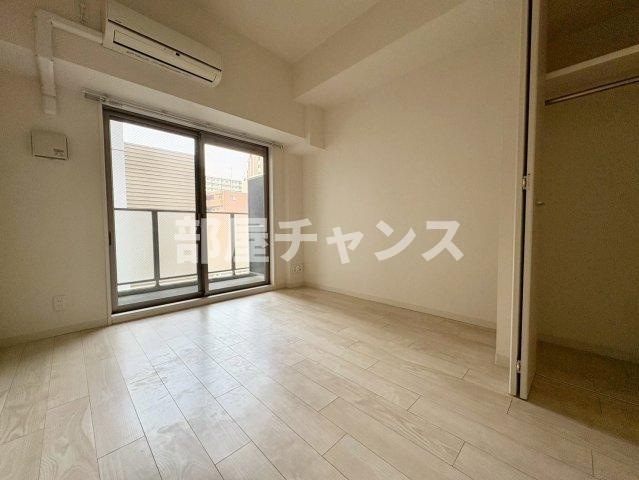 プレサンス金山コネクトの居間・リビング