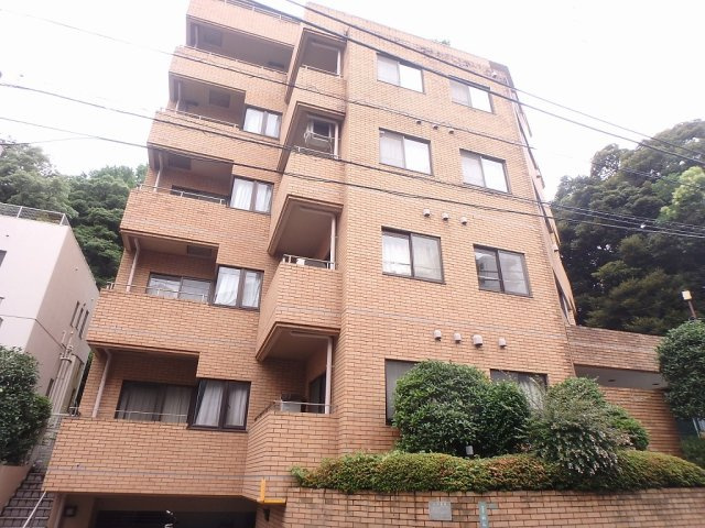 ヒルサイド白山の外観