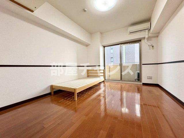 ラヴィール名駅南の居間・リビング