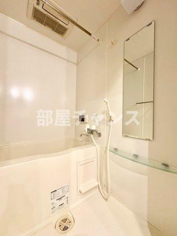 ラヴィール名駅南の浴室