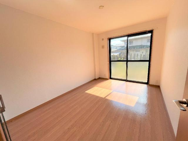 Ｓol y luna　（ソル　イルナ）の居間・リビング|リビング