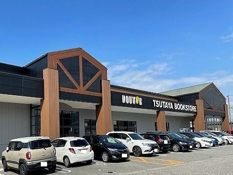 スマイル　ベストの周辺|ＴＳＵＴＡＹＡ藤の木店まで1100m