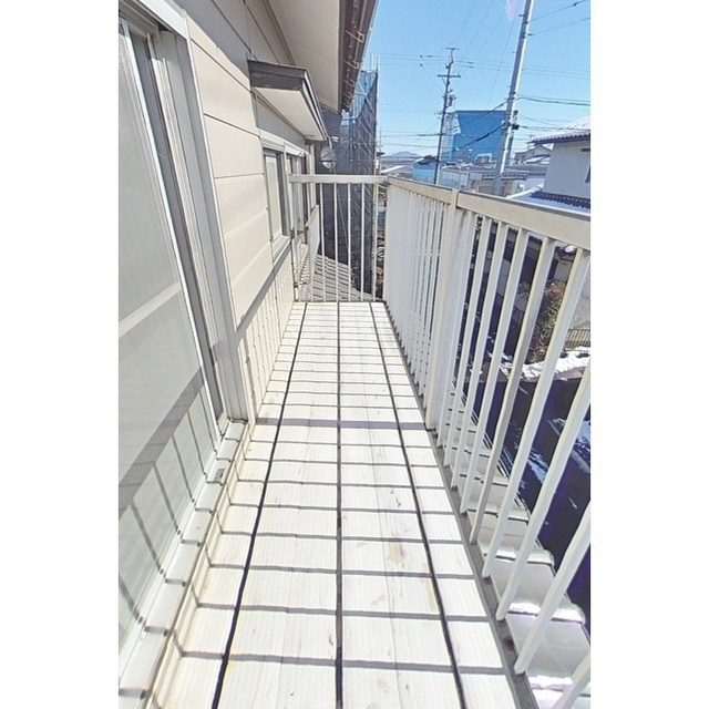 本巣市上真桑の一戸建てのバルコニー