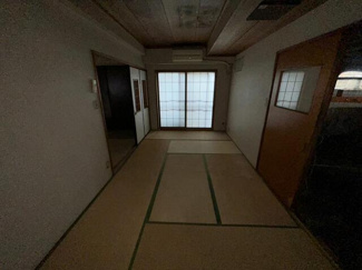 【ロビー】