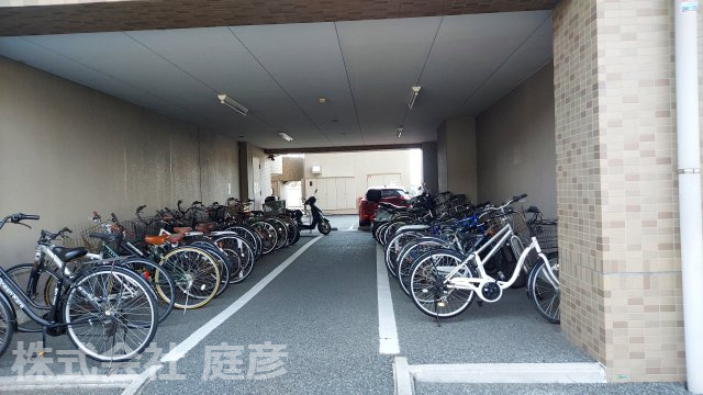 【駐輪場】の画像