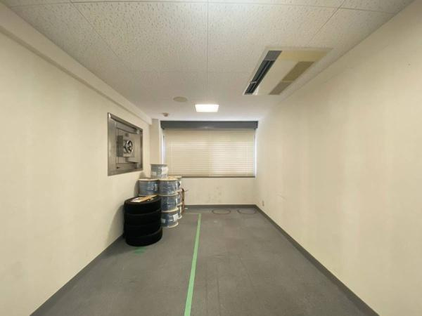 田辺市下屋敷町　ビル