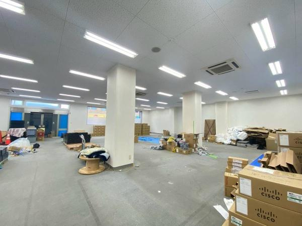 田辺市下屋敷町　ビル