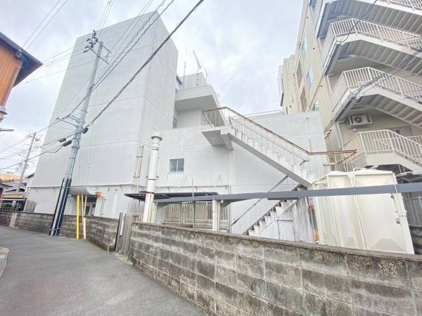 田辺市下屋敷町　ビル