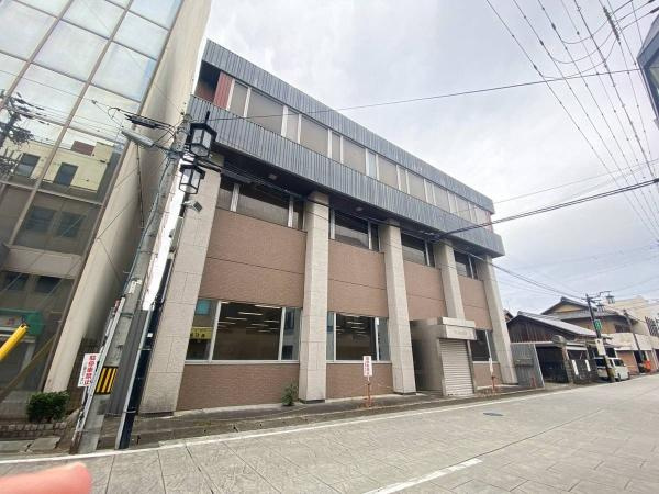 田辺市下屋敷町　ビル