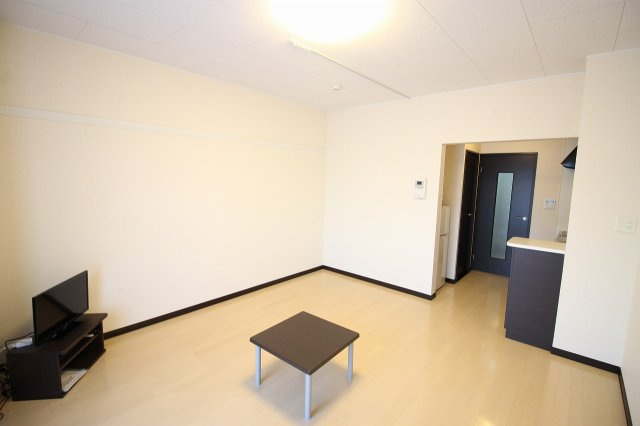 レオネクストアスパイアの居間・リビング|ゆったり過ごせる居間です