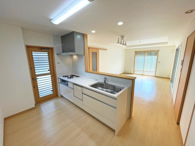 【居間・リビング】 | 津市夢が丘１丁目 | ＬＤＫ