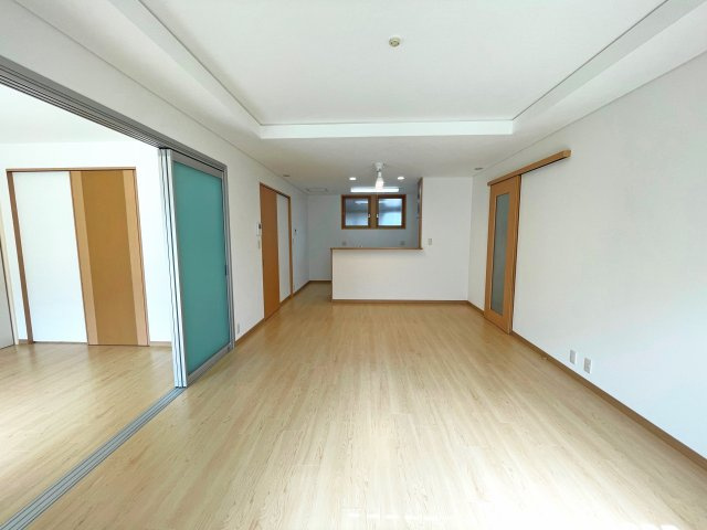 【居間・リビング】 | 津市夢が丘１丁目 | ＬＤＫ