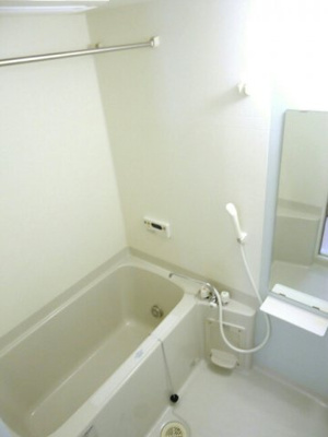 【浴室】 | サンフレスト | ゆったり過ごせるお風呂です