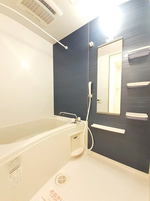 【浴室】 | オリーブガーデン | きれいなお風呂です