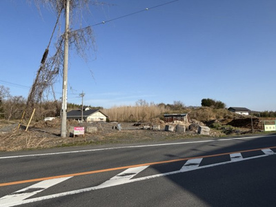 【前面道路含む現地写真】 | 桜川市長方544.19坪売地