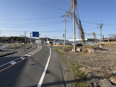 【前面道路含む現地写真】 | 桜川市長方544.19坪売地