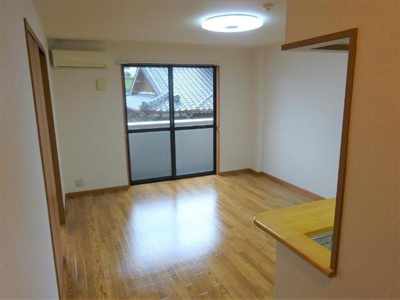 【居間・リビング】 | クレストール脇田 | リビング