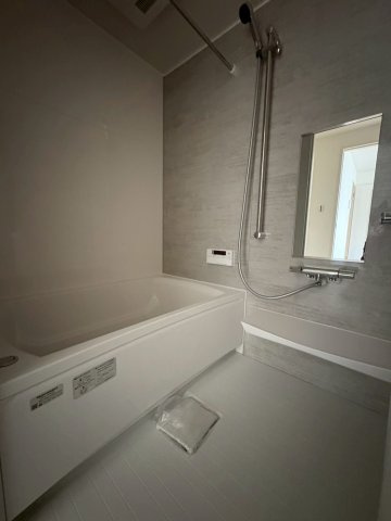 グランレーヴ上沢 の浴室