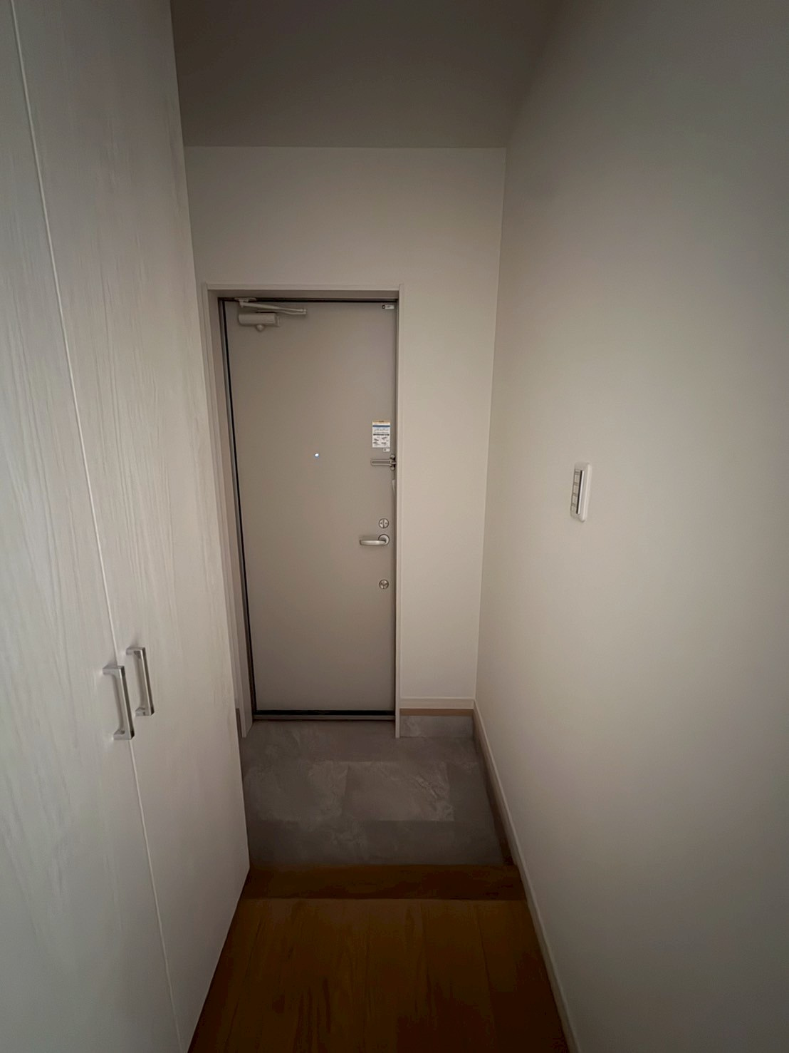 グランレーヴ上沢 の玄関