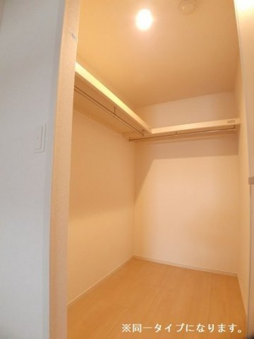 イースト　オレヌの収納|小物を収納するのに便利です