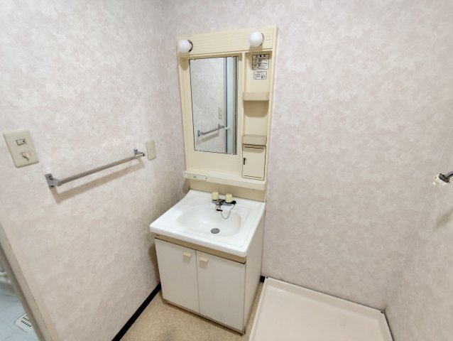 フォルテーヌ大杉の独立洗面台