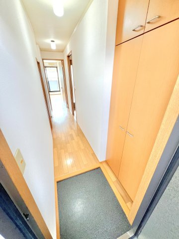 ハイムフローラの玄関