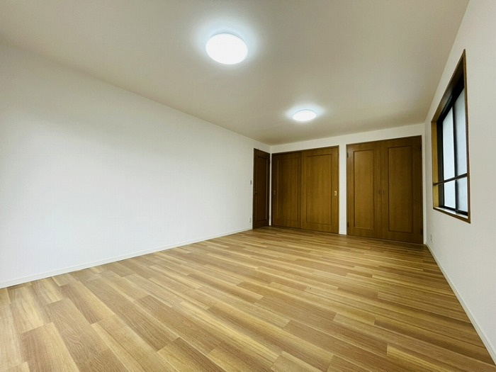 豊田市市木町10丁目の洋室
