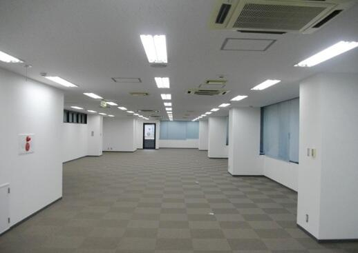 東益ビルの内装|内装は落ち着いています