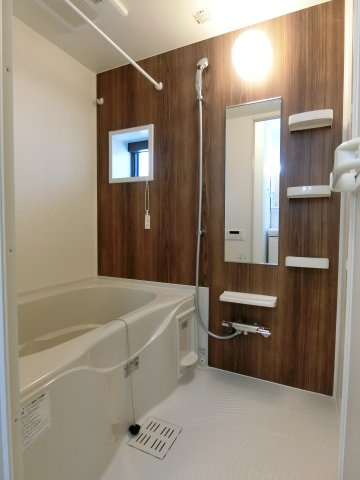 ヒカルサ米子Ⅰの浴室