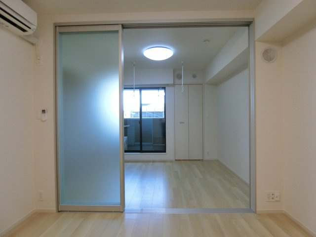 ヒカルサ米子Ⅰの洋室