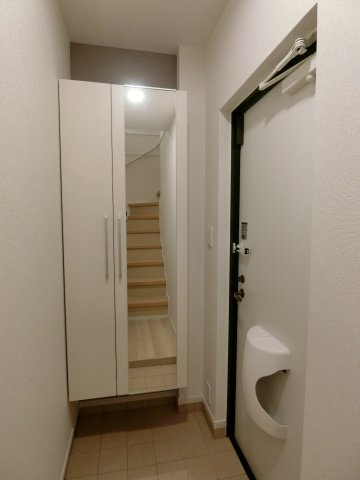 ヒカルサ米子Ⅰの玄関