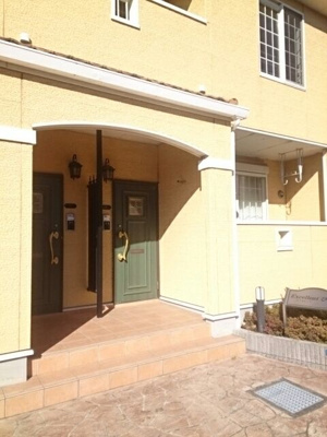 【エントランス】 | エクセレントひかり