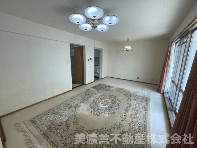 ６５０３７　コーポ田神D棟の居間・リビング