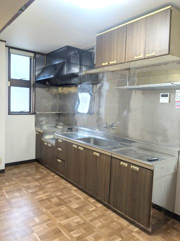 入山ビルのキッチン