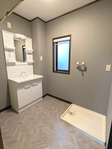 入山ビルの洗面所