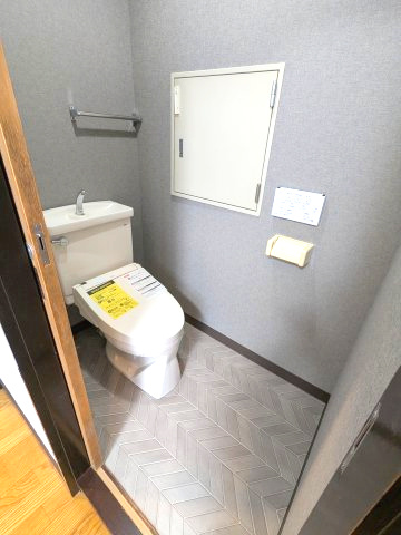 入山ビルのトイレ