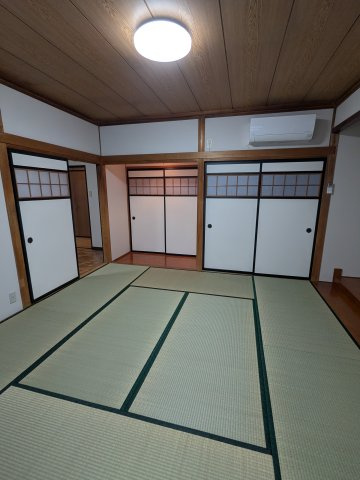 入山ビルの和室