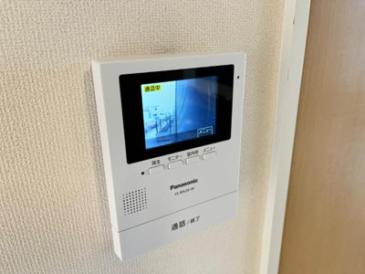 【内装】 | アルヴィータ | カメラ付インターホン