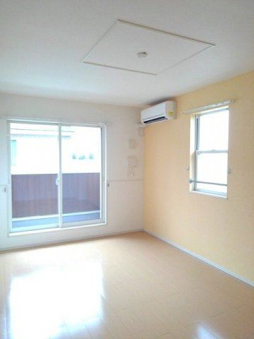 ベル・カーサ　Ｂの居間・リビング