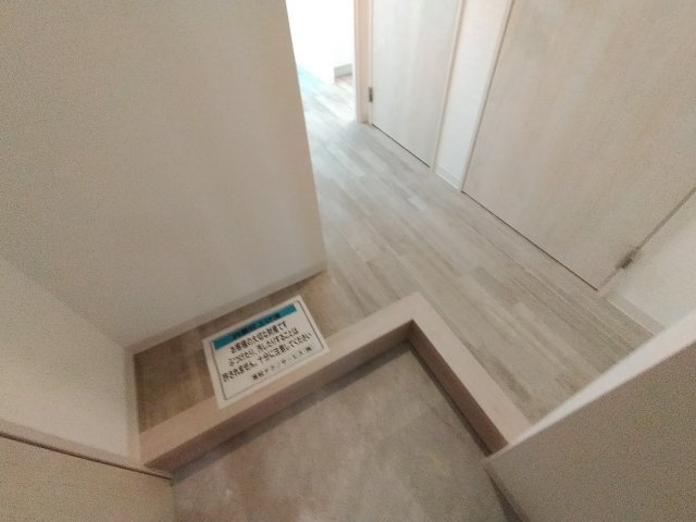 神戸市長田区松野通３丁目の賃貸マンションの玄関|シューズボックス付き