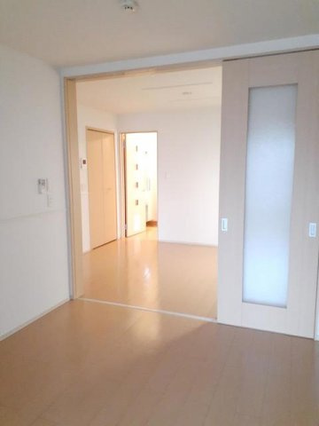 プリムローズ・ガーデンのその他