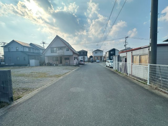 宮ノ陣六丁目の前面道路含む現地写真