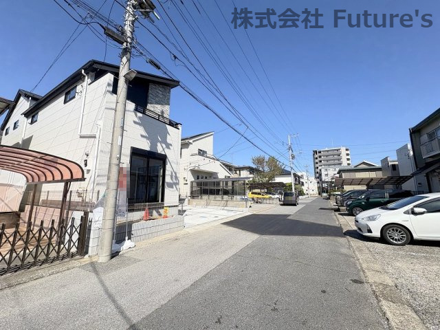 流山市南流山7丁目　新築戸建　全2棟　1号棟の前面道路含む現地写真|前面道路含む現地写真です。